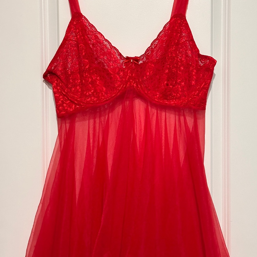 Vintage Frederick's of Hollywood Red Lace & Sheer Mesh Babydoll Chemise